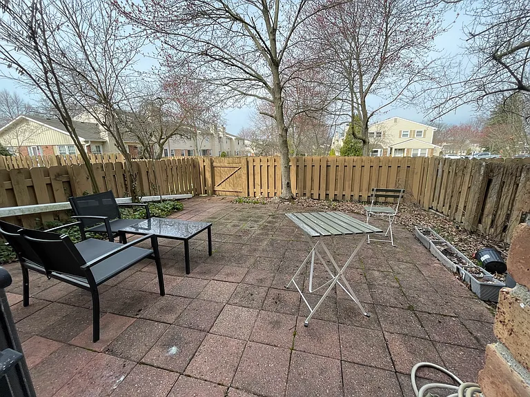 1631 Brentwood Dr #282 — Photo 13