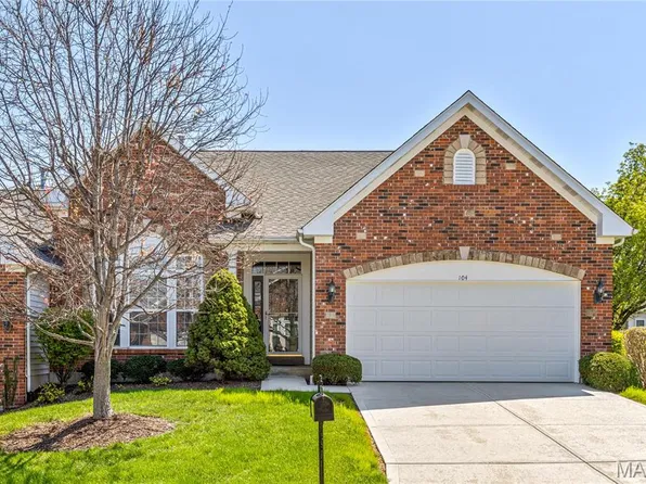 104 Eagle Cove Pl #39-B, Saint Charles, MO 63303