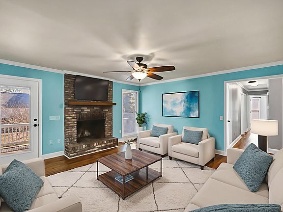 2nd image of 166 Cornish Way