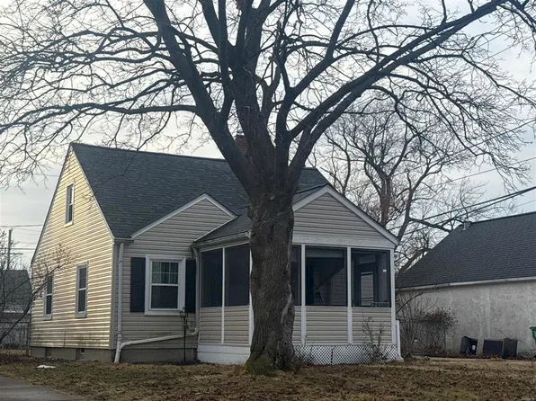 29500 Bruce Dr, Willowick, OH 44095