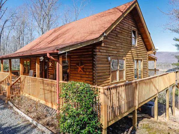 227 Sweetbriar Rd, Lake Lure, NC 28746