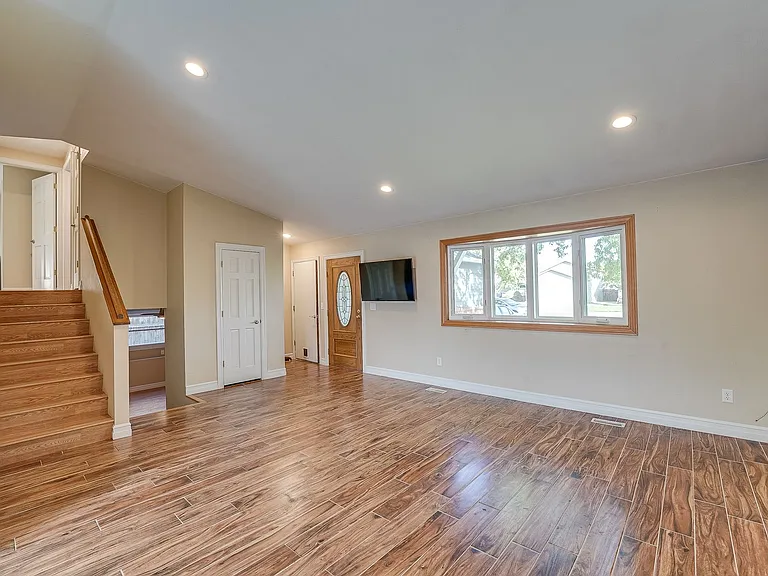 4274 Peach Tree Ct — Photo 9