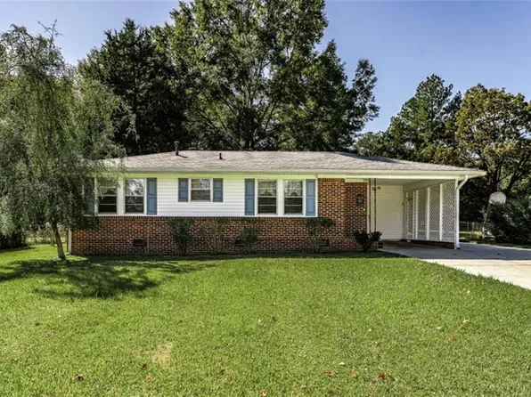 135 Benton Dr NW, Rome, GA 30165