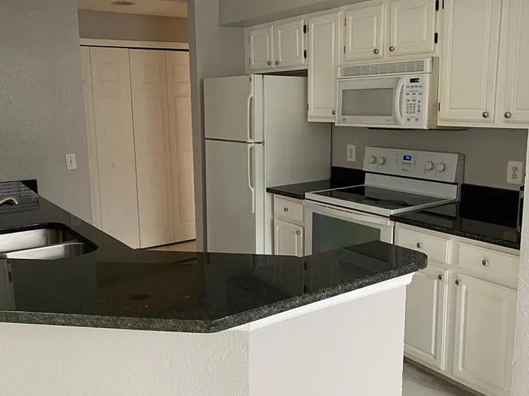 5953 Westgate Dr #1811 — Photo 12