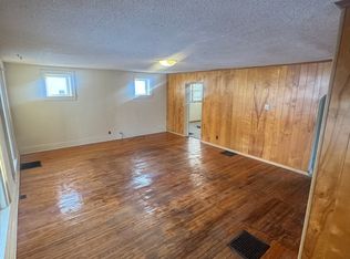 108 S Whitley St, Columbia City, IN