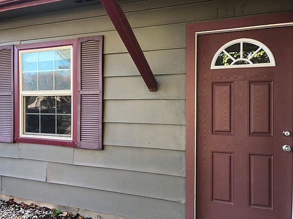 2nd image of 1317 Lanemar Dr
