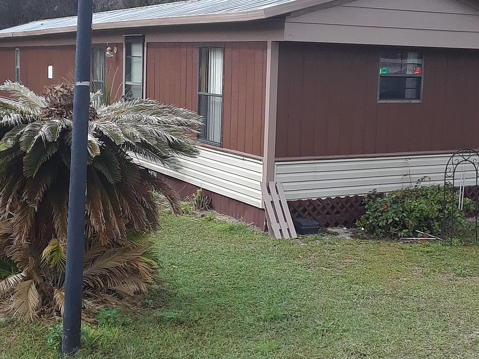 2nd image of 12701 SE Sunset Harbor Rd Lot 57