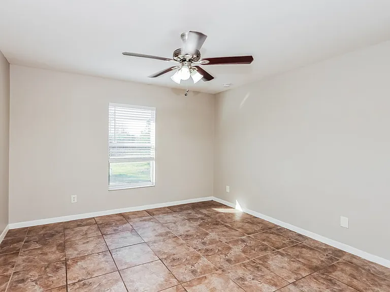 1270 Bermar St — Photo 11