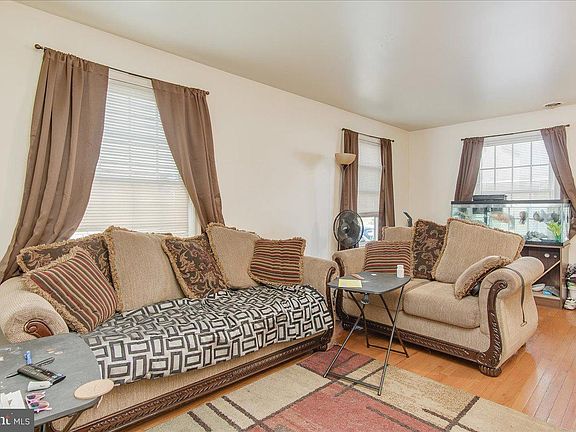 5th image of 466 Mitchell Ave