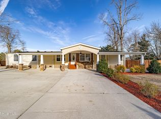 203 Shady Oak Ln, Jacksonville, NC 28546