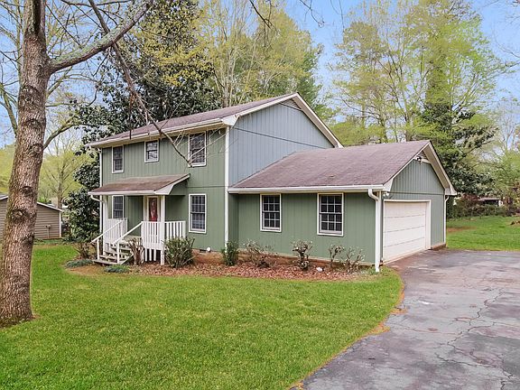 2nd image of 2617 Twin Oaks Dr SW
