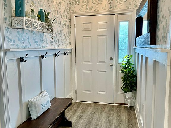 2nd image of 941 Jackline Place #202