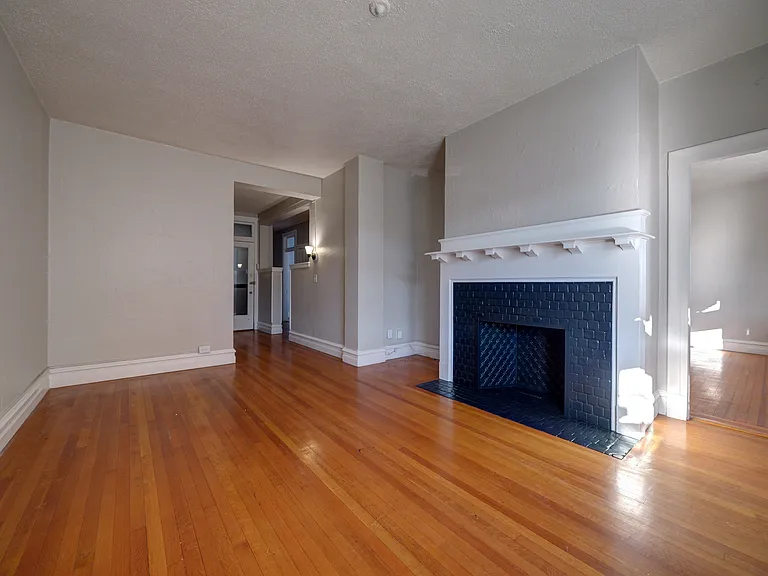 Caldwell Apartments — Photo 11