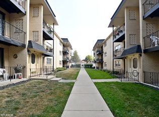 2041 N Harlem Ave APT 3W, Chicago, IL