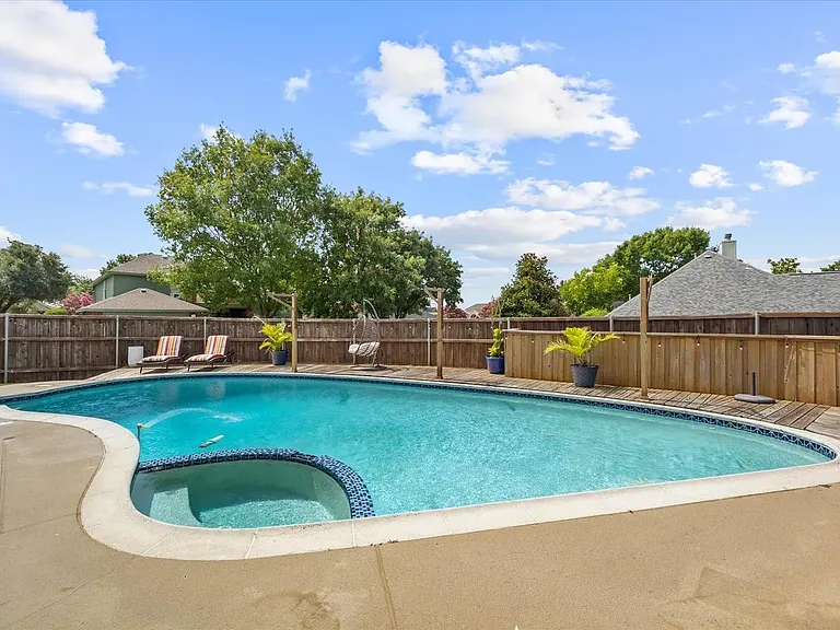 8902 Watersway Dr — Photo 29