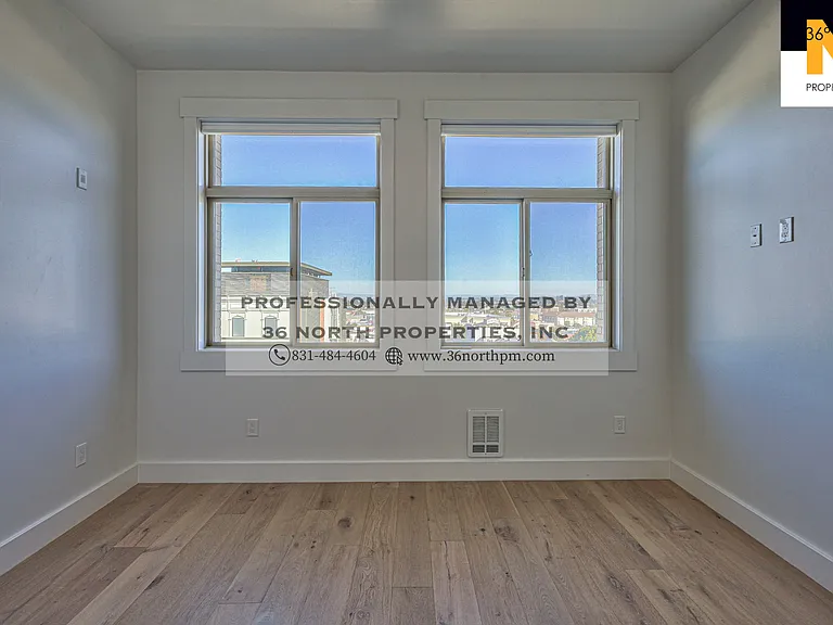 301 Main Street — Photo 8
