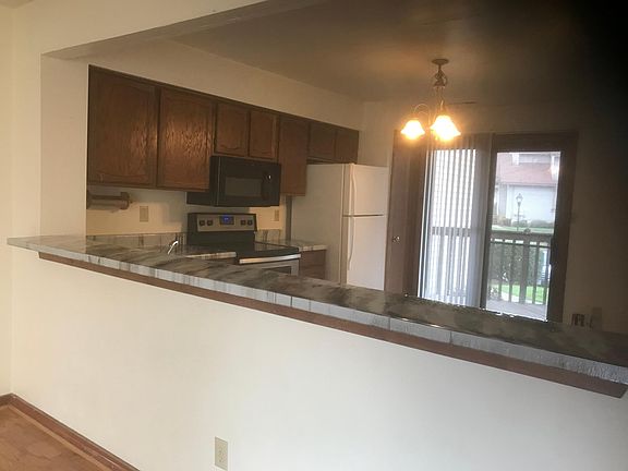 5th image of 202 Bridgewater Dr #202