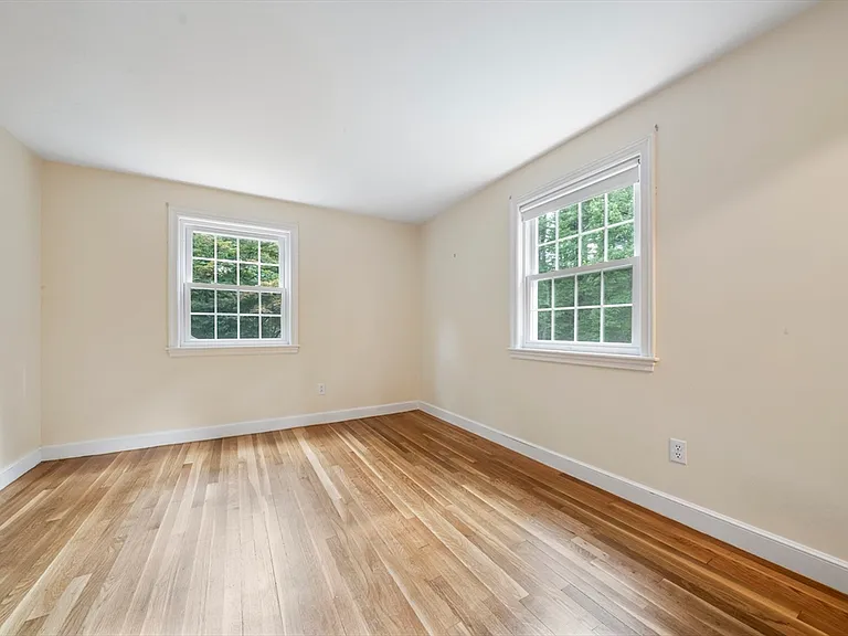 131 Montvale Rd — Photo 26
