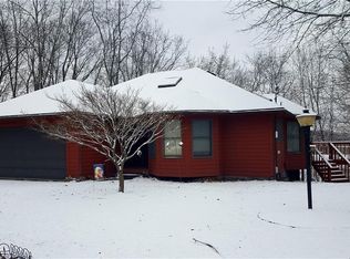 104 S 16th St, Coshocton, OH
