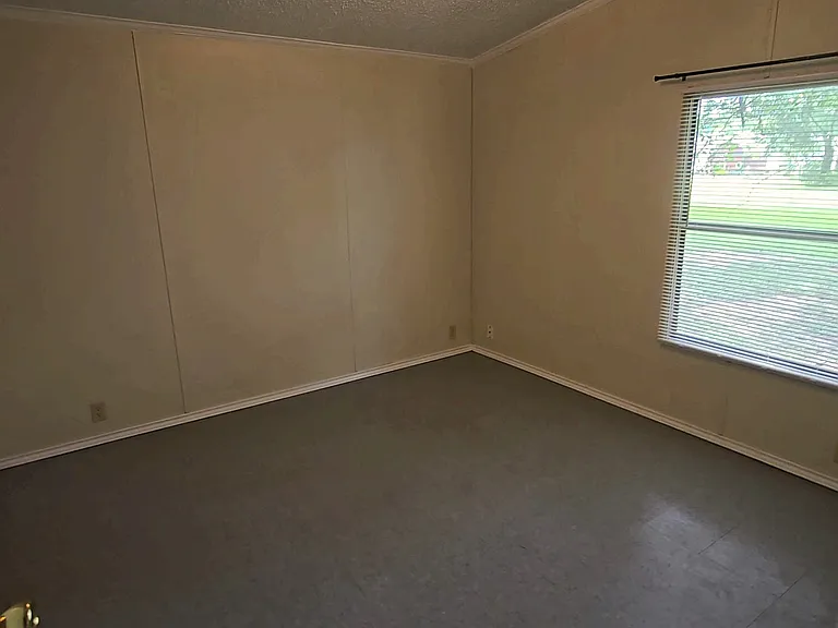 203 Iowa St — Photo 18