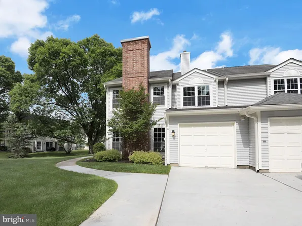 6 Colebrook Ct, Princeton, NJ 08540