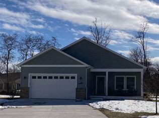 114 Peppervine Pl, Charlevoix, MI