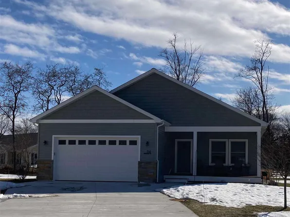 114 Peppervine Pl, Charlevoix, MI 49720