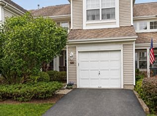705 Brandywine Way, Stewartsville, NJ 08886