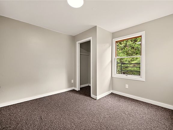 4th image of 52 Lorimer St