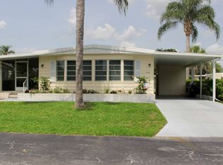 5257 Camelot Dr W, Sarasota, FL 34233