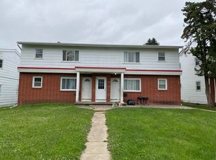 221 Miriam Dr APT A, Waterloo, IA 50702