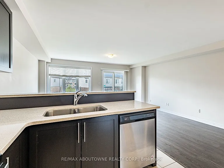 81 Pettitt Dr — Photo 21