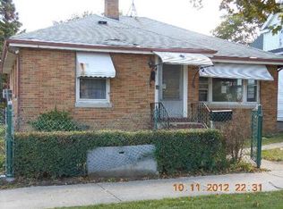 805 Commonwealth Ave, Waukegan, IL 60085