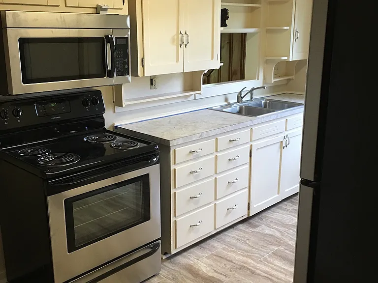 1612 New Madrid St #1 — Photo 4