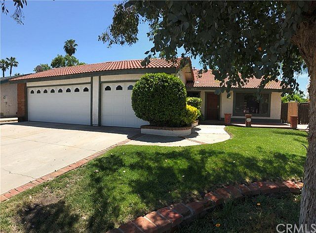 1st image of 24299 Moonraker Ln