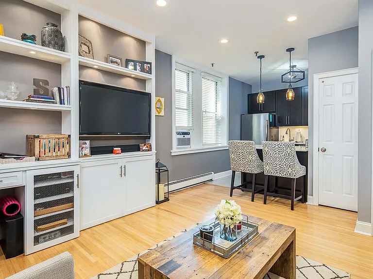 711 Willow Ave #1H — Photo 6