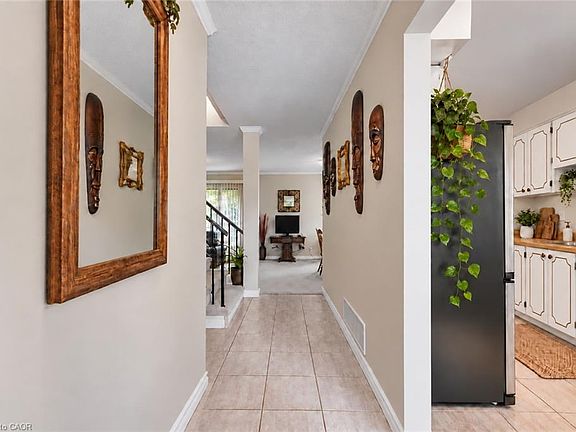 5th image of 26 Jameson Cres