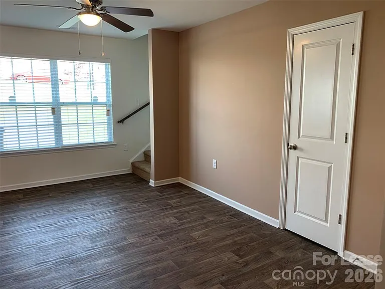 4265 Long Arrow Dr — Photo 12