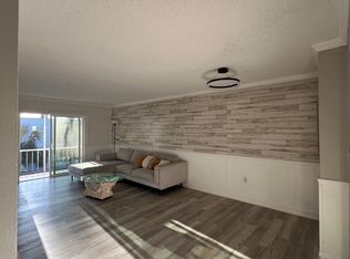 385 S McMullen Booth Rd #A, Clearwater, FL 33759