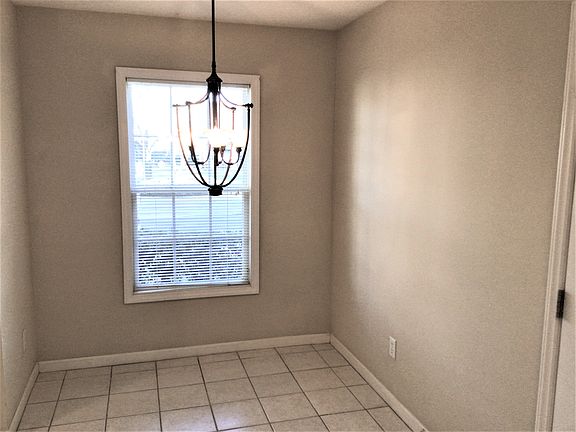 5th image of 5470 Regent Village Dr