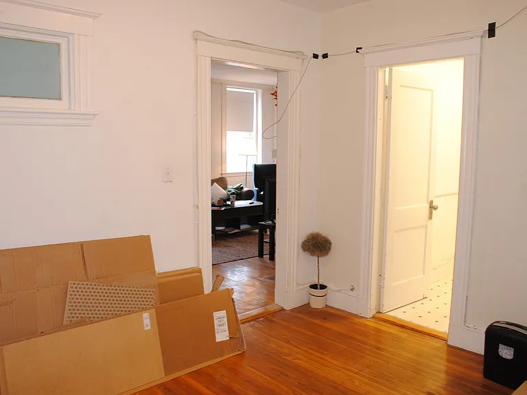 118 University Rd #3 — Photo 11