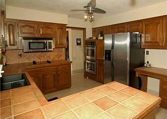 5th image of 10222 Knox Dr