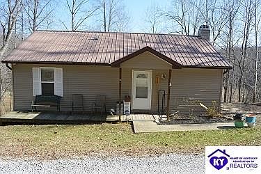 1st image of 470 Whippoorwill Ln