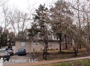 7640 Lake Dr, Cedar Hill, MO
