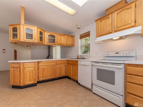3rd image of 5063 SE Bobcat Ln