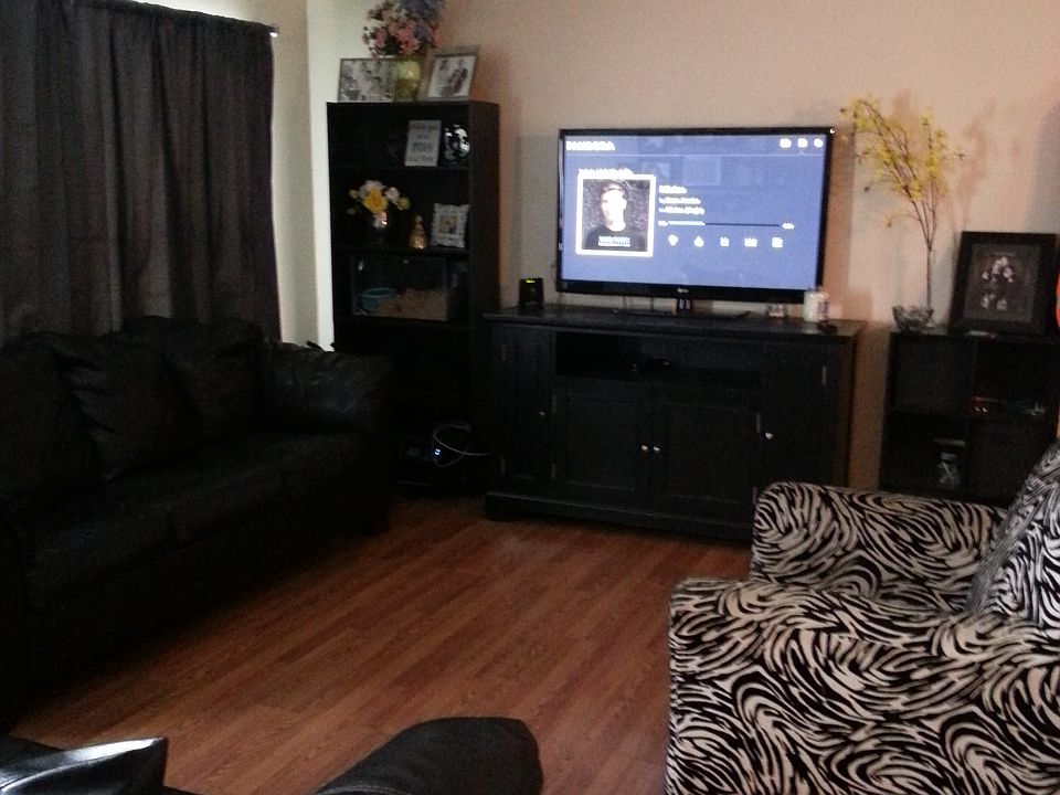 2nd image of 7031 Morton St