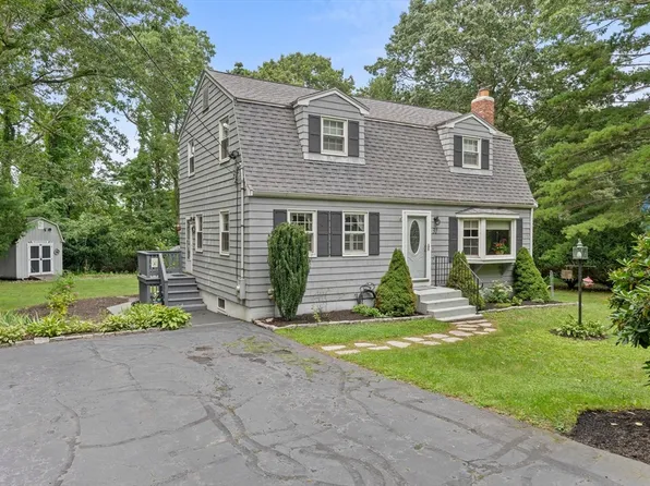 31 Orchard Rd, Marshfield, MA 02050