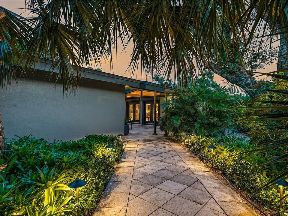 1st image of 3526 Mockingbird Dr