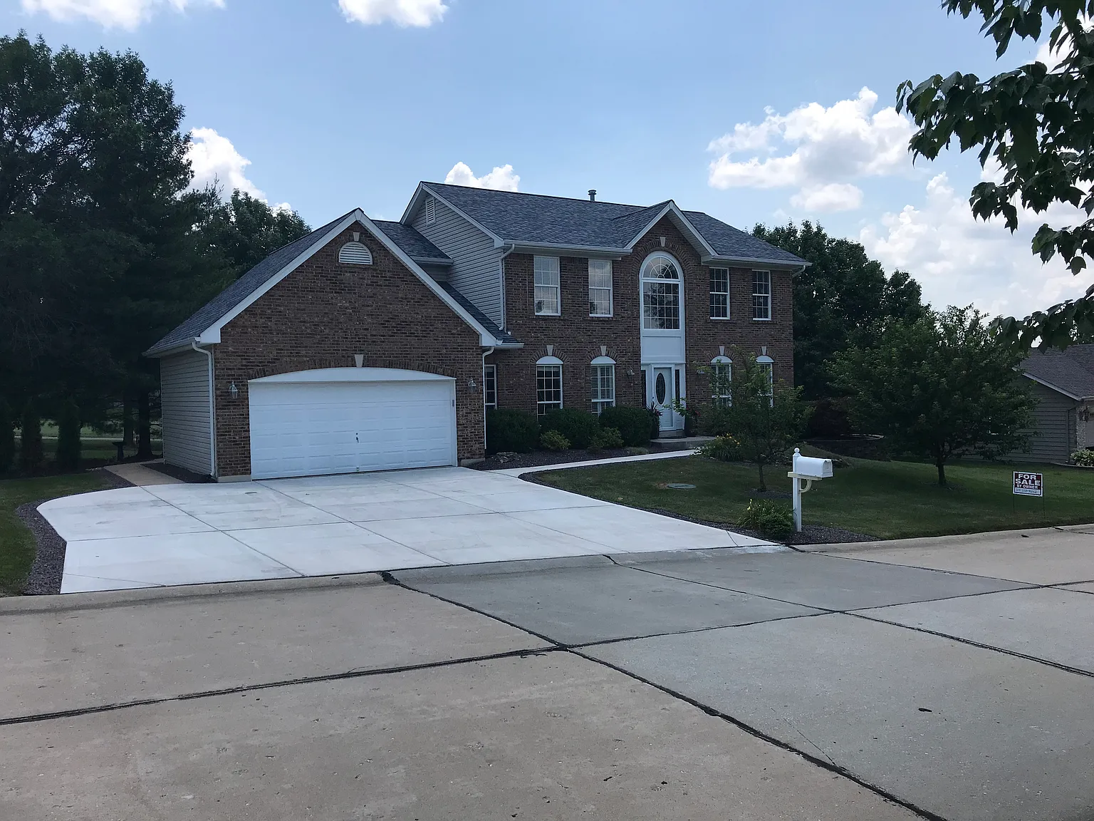 5044 Castle Douglas Dr photo 1