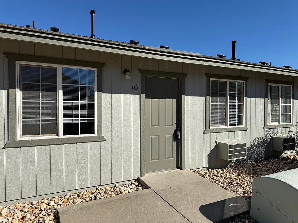 Cedar Apartments